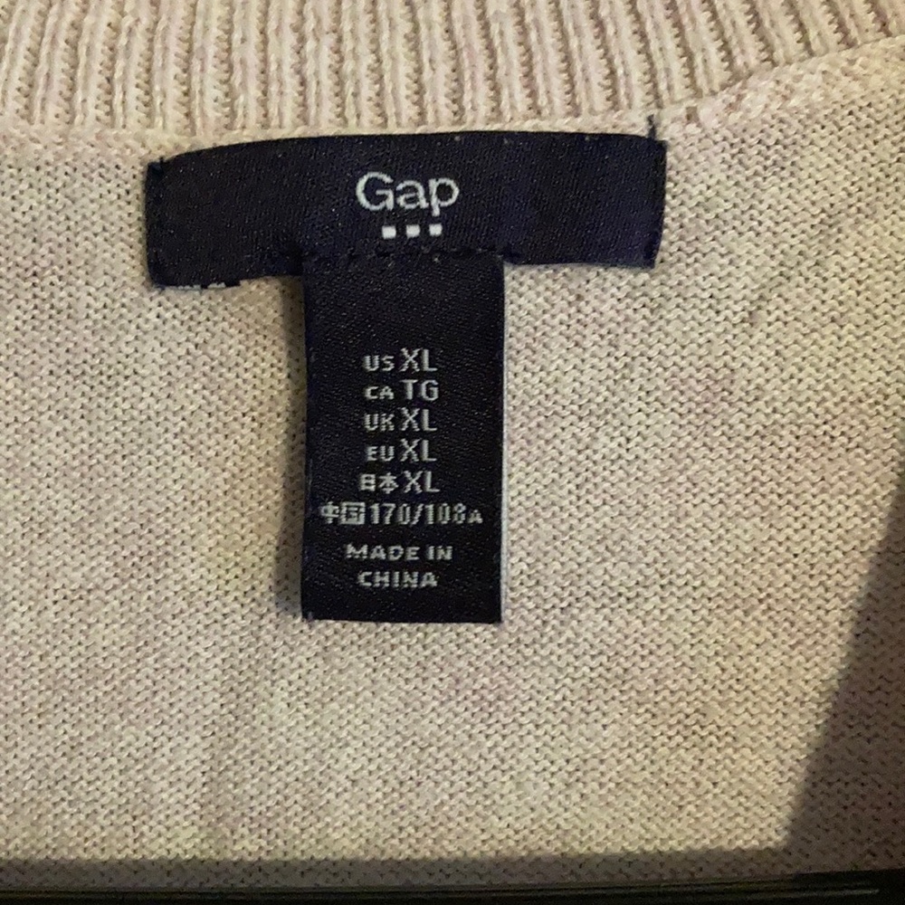 Sweater - Picture 2 of 3